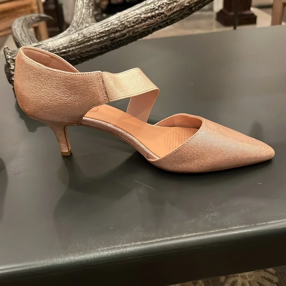 Corso Como CC-Denice Champagne Metallic Pumps Size 9.5
